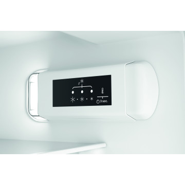  INDESIT - 3