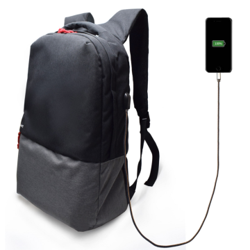 MOCHILA EWENT PARA PORTATIL- 17.3'' NEGRA CON PUERTO DE CARGA USB EWENT - 1