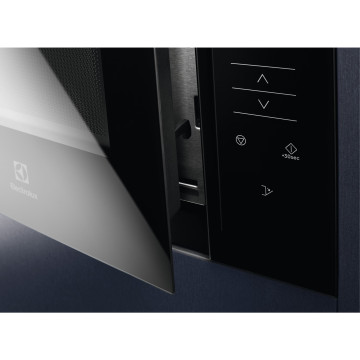  ELECTROLUX - 4