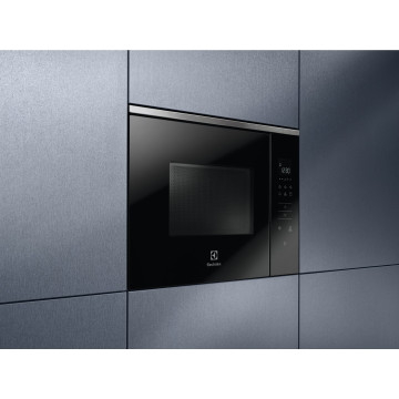  ELECTROLUX - 6