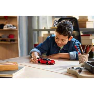 LEGO - Carro Desportivo Ferrari SF90 XX Stradale 77254 LEGO - 7