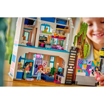 LEGO - Casa da Família da Liann 42687 LEGO - 10
