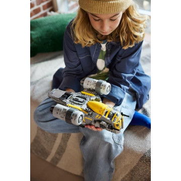 LEGO - The Razor Crest 75447  LEGO - 10