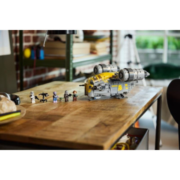 LEGO - The Razor Crest 75447  LEGO - 12
