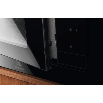  ELECTROLUX - 7