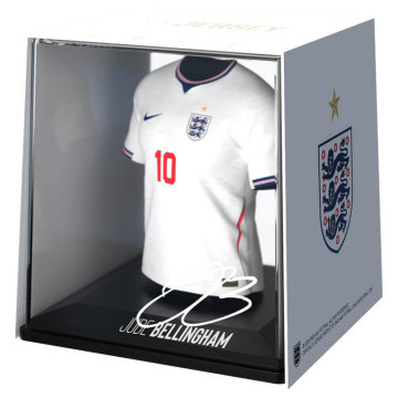 Miniatura de Jude Bellingham com camiseta da seleção inglesa para a Copa do Mundo  - 1