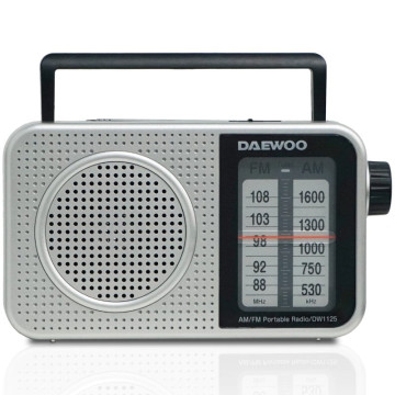Rádio portátil Daewoo DW1125 / Alimentado por bateria / Cinza metálico DAEWOO - 1
